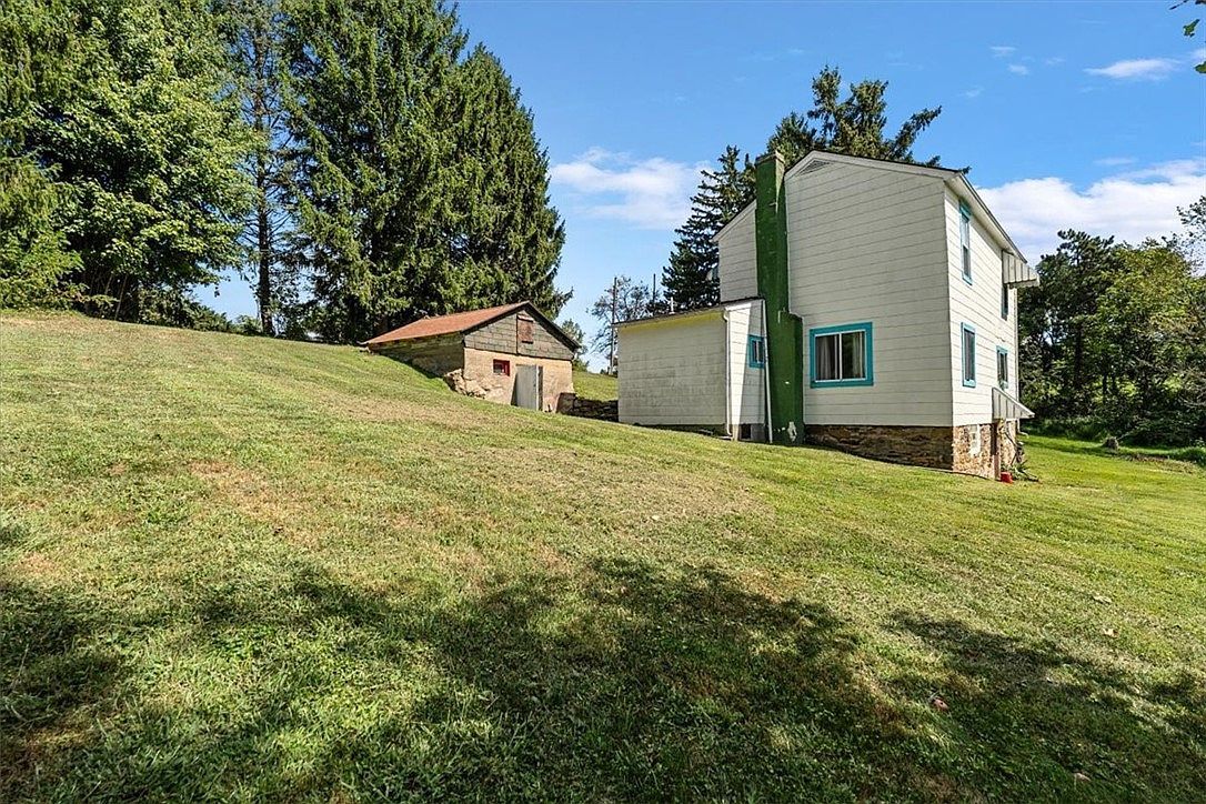 1182 Airport Rd Aliquippa, PA 15001 - Thumbnail 4