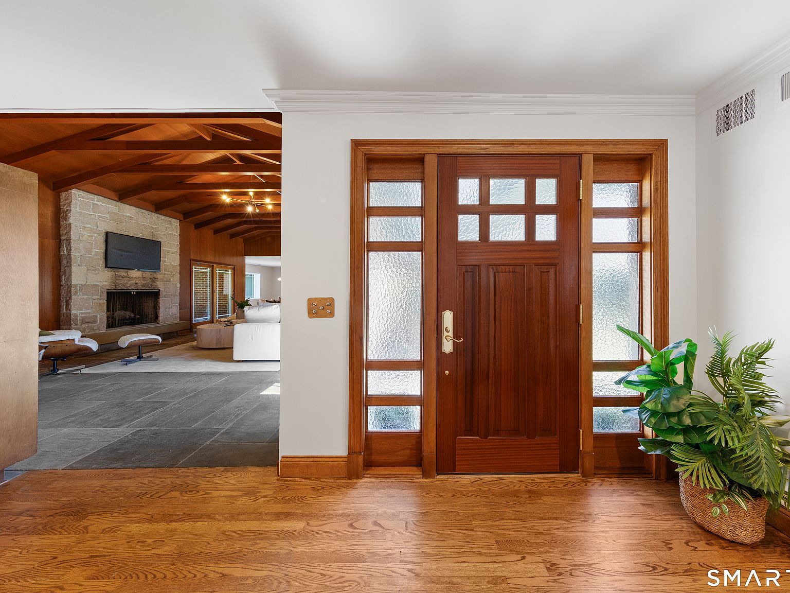 143 Palmers Hill Rd Stamford, CT 06902 - Thumbnail 4