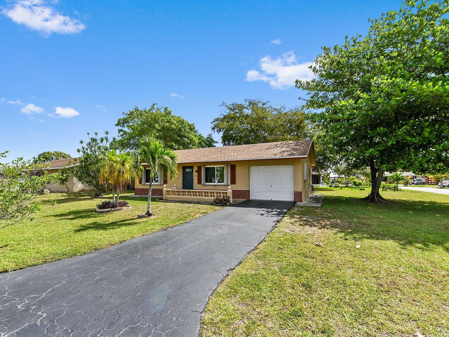 7000 NW 95th Ter Fort Lauderdale, FL 33321 - Thumbnail 4