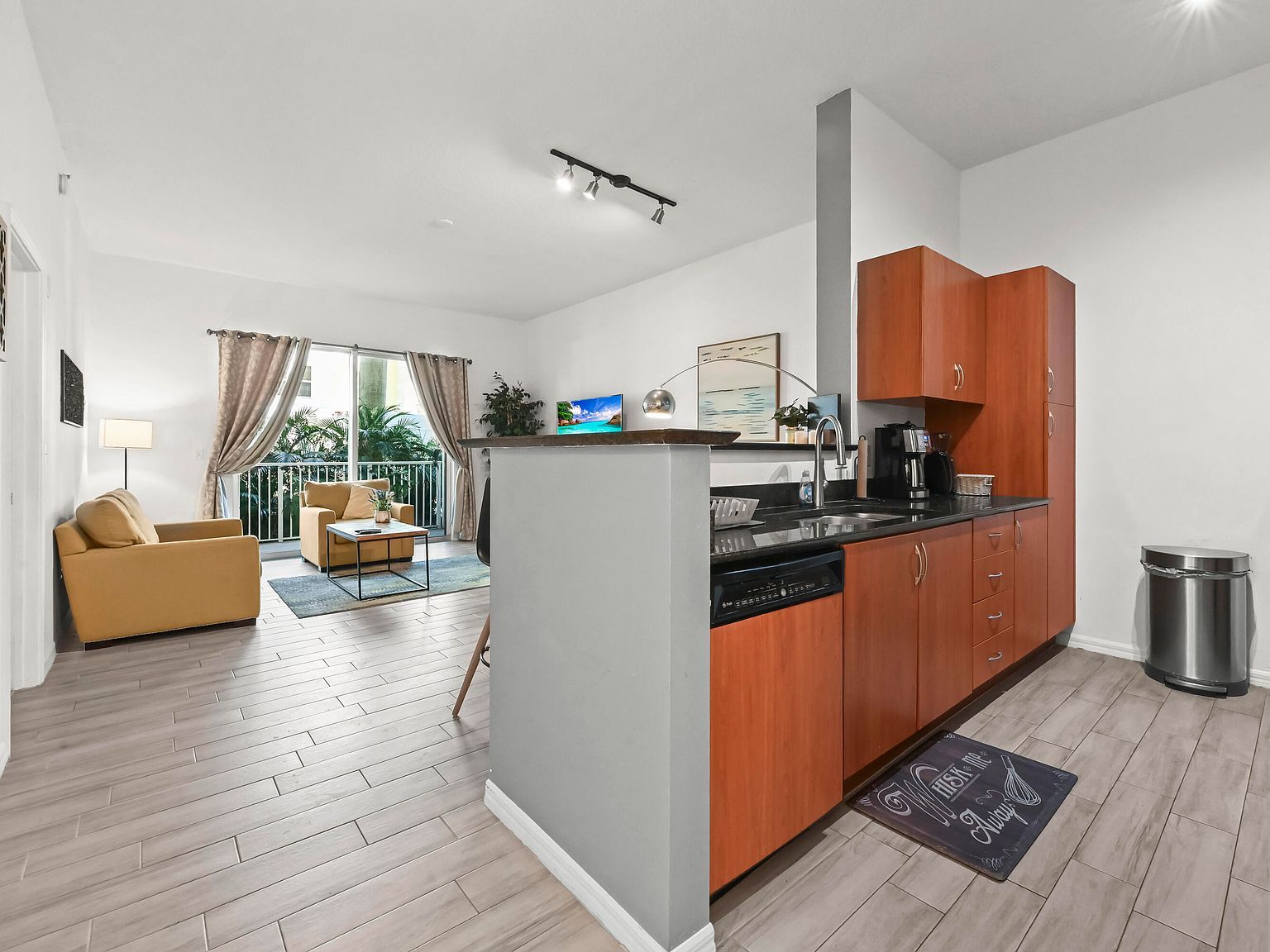 804 E Windward Way APT 122 Lantana, FL 33462 - Thumbnail 4