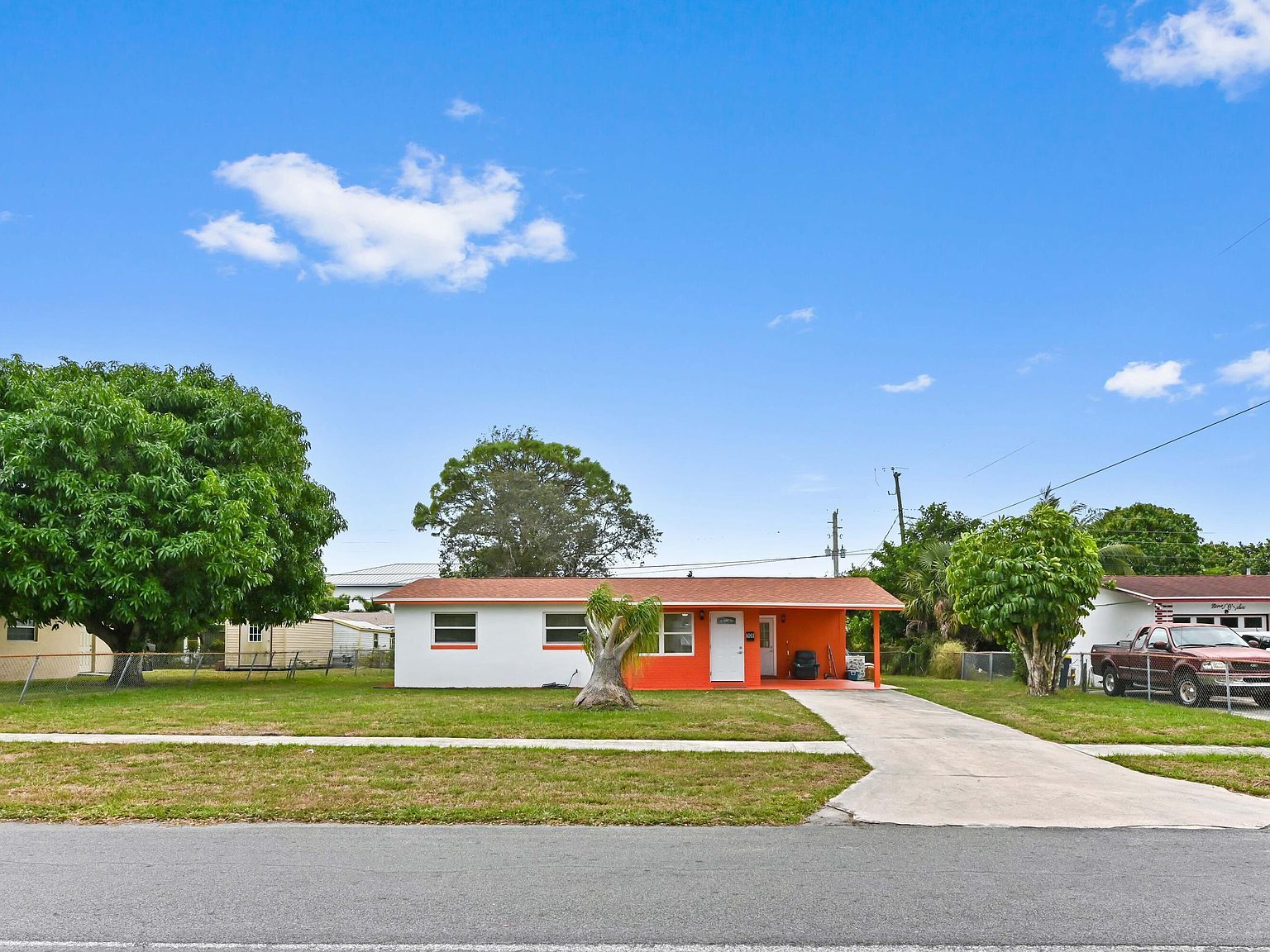 908 SE Hall St Stuart, FL 34994 - Thumbnail 4