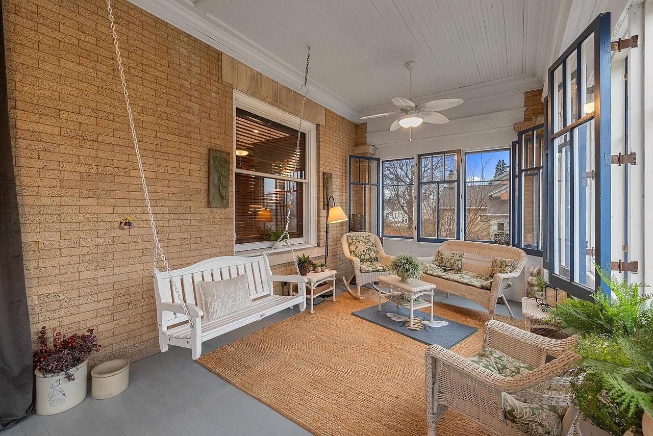 611 E Walnut St Horicon, WI 53032 - Thumbnail 4