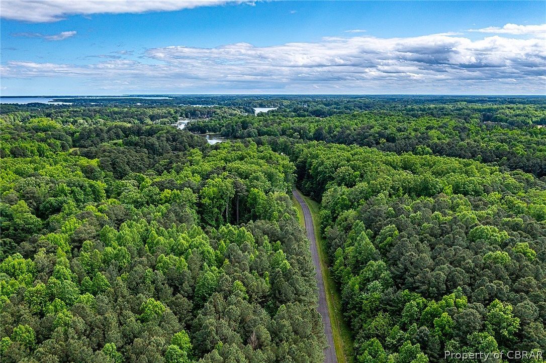 14 Indian Pointe Dr Kilmarnock, VA 22482 - Thumbnail 4