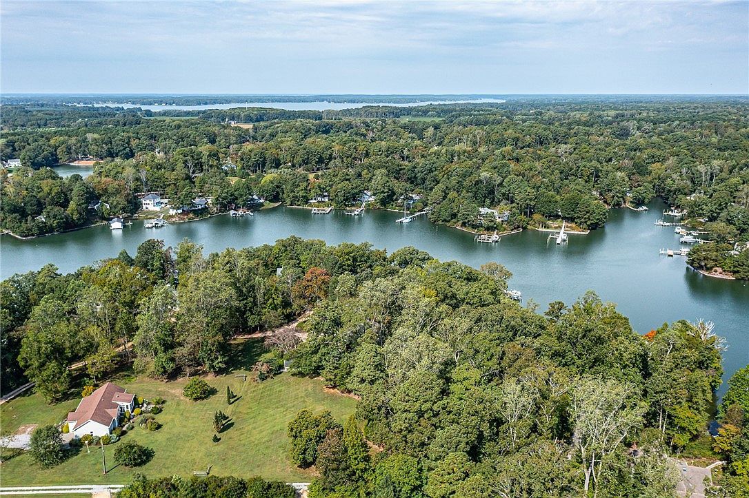 2 York Rd Irvington, VA 22480 - Thumbnail 4