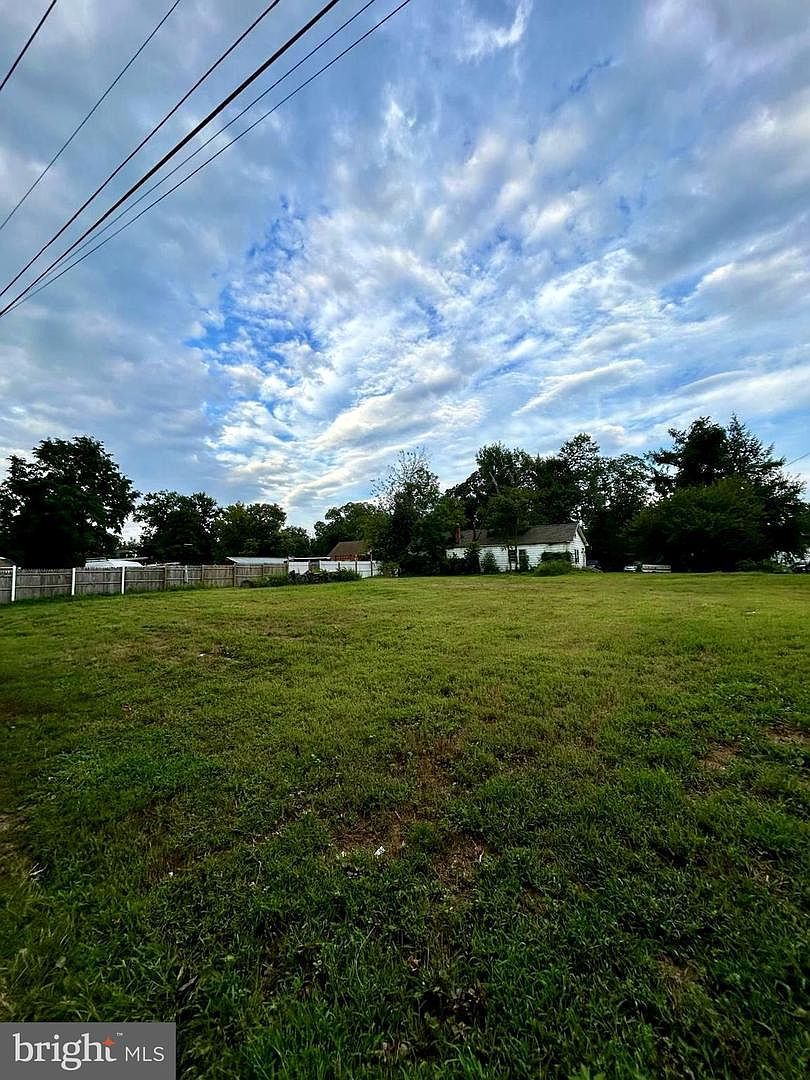 8 Field Ave Hamilton, NJ 08610 - Thumbnail 4