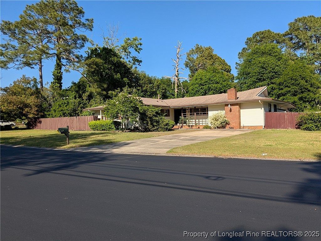 1829 Martindale Dr Fayetteville, NC 28304 - Thumbnail 4