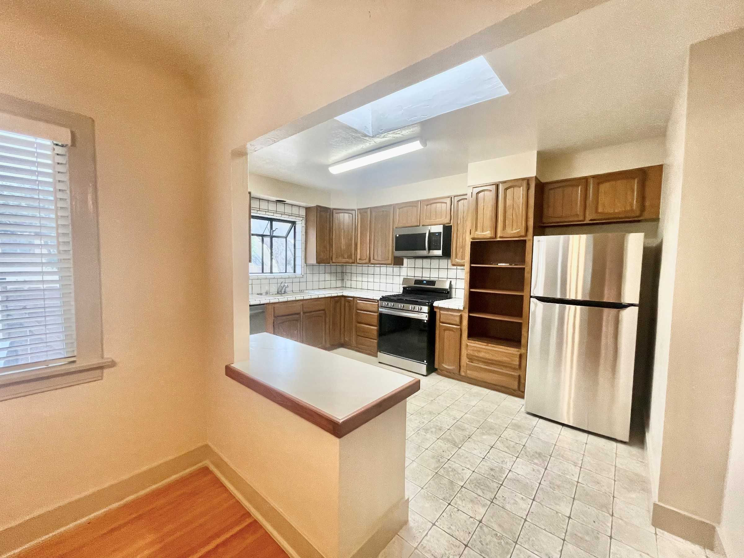 3601 Cerritos Avenue, Long Beach, CA, USA, 90807 - Thumbnail 4