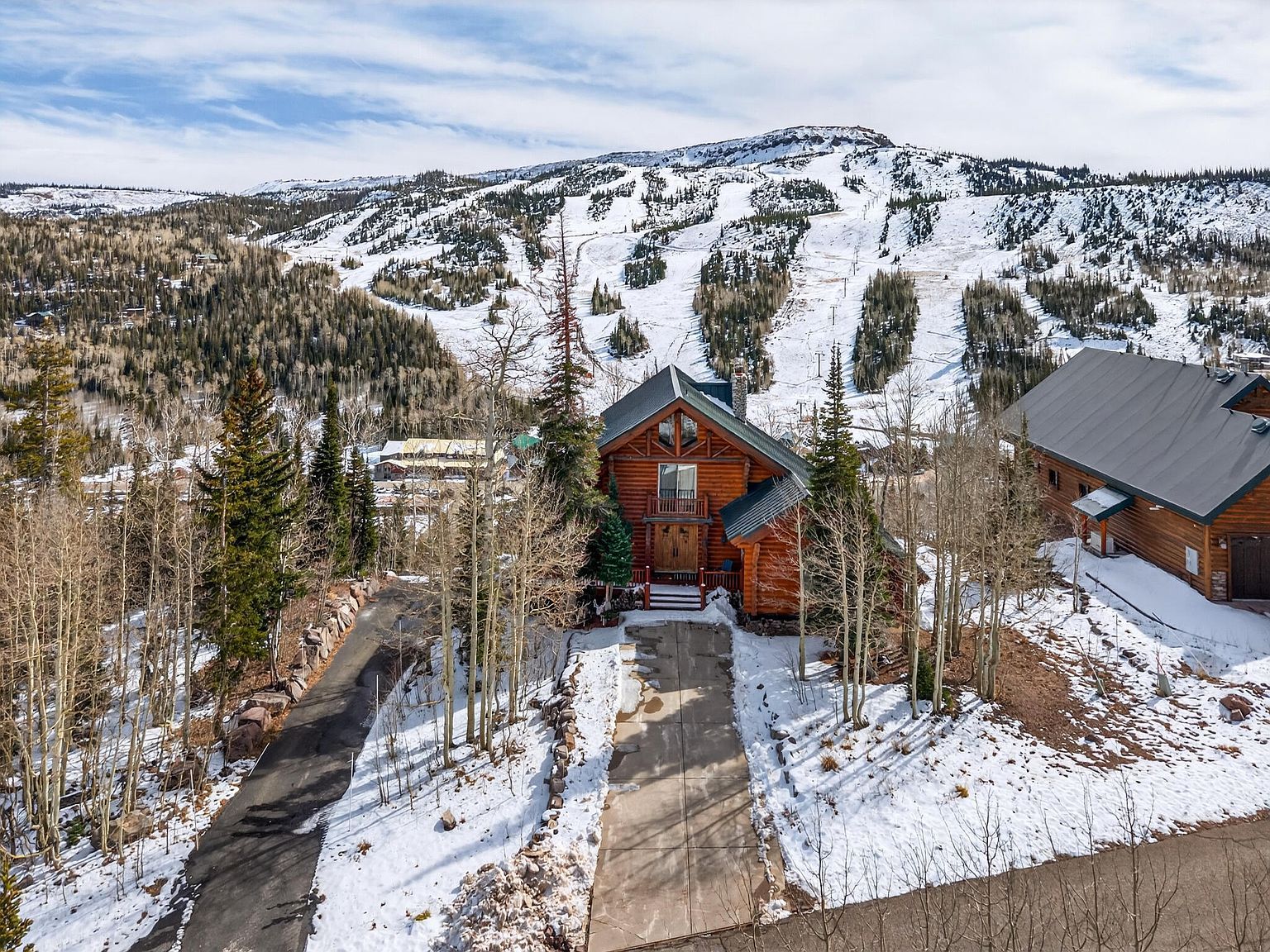 257 W Eagles Roost St Brian Head, UT 84719 - Thumbnail 4