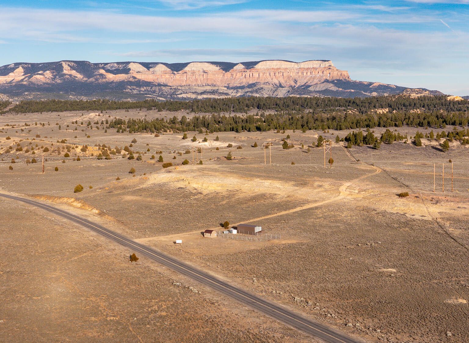 E Johns Valley Rd Bryce, UT 84764 - Thumbnail 4