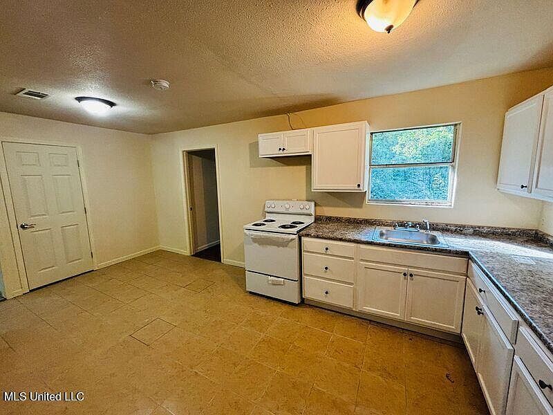 2716 Rutledge Ave Jackson, MS 39213 - Thumbnail 4