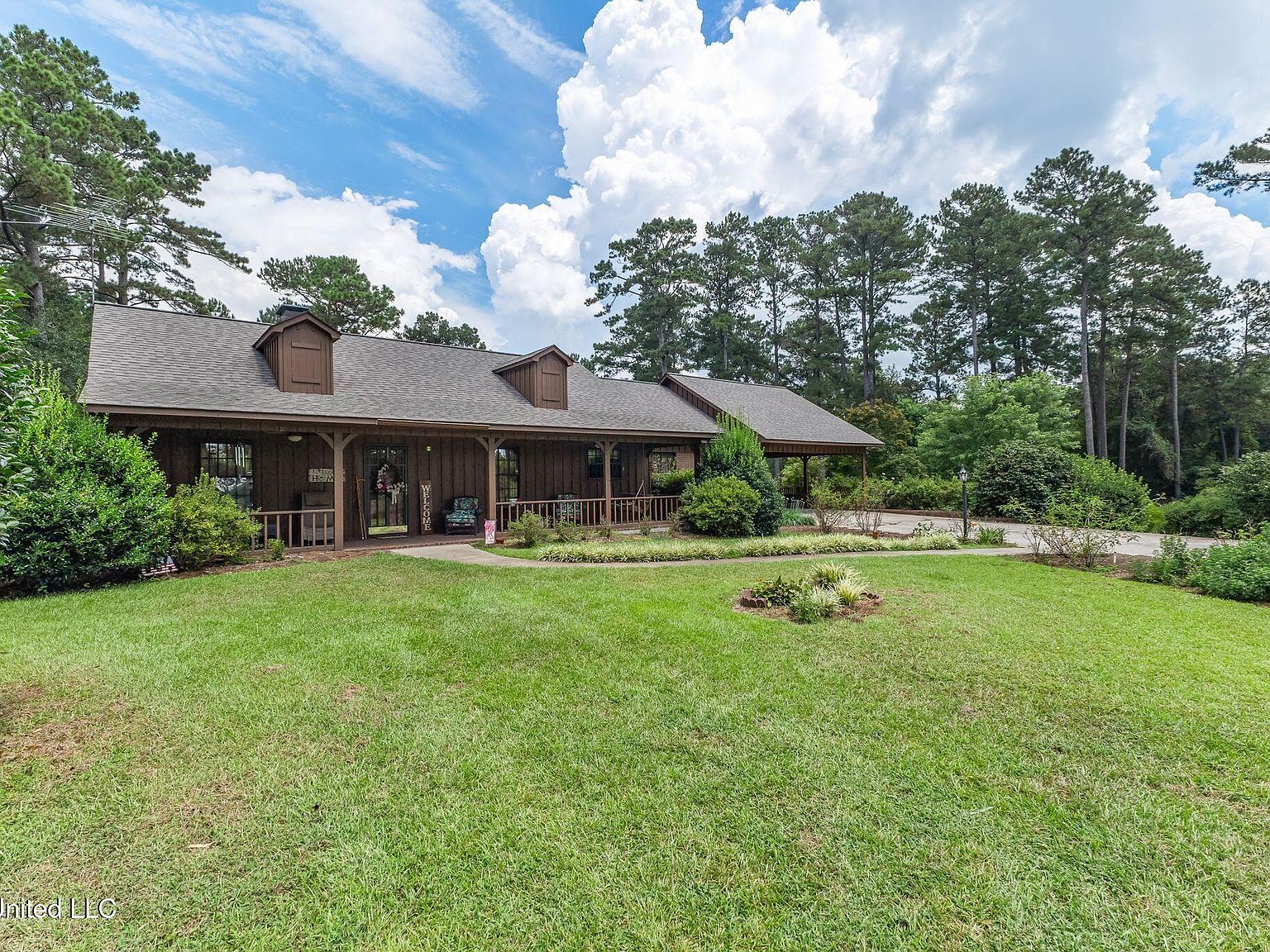 307 Salem School Rd Collins, MS 39428 - Thumbnail 4