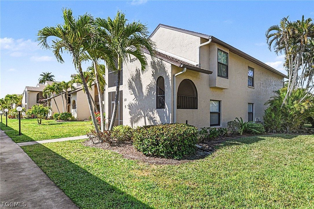 8504 Charter Club Cir Unit 5 Fort Myers, FL 33919 - Thumbnail 4