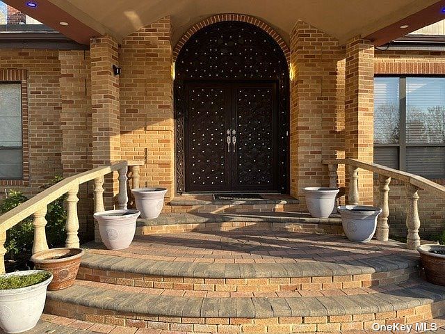 258 Half Hollow Rd Dix Hills, NY 11746 - Thumbnail 4