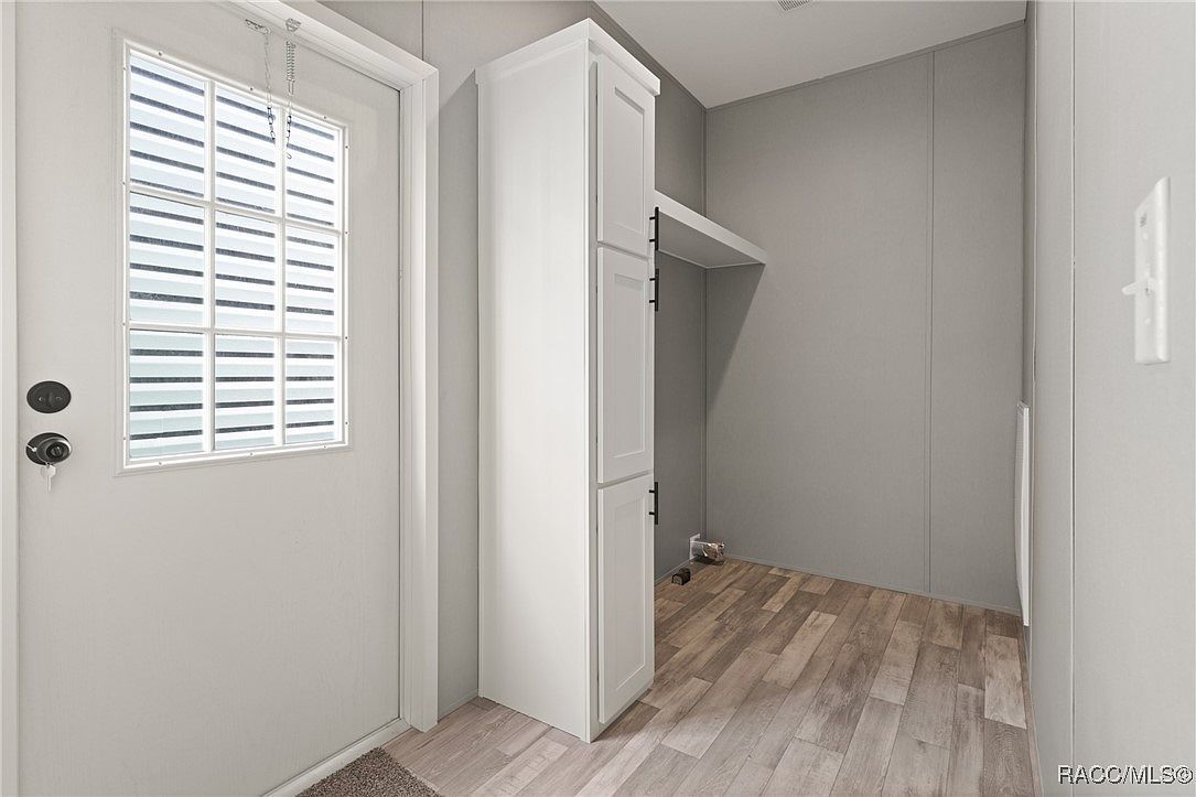 375 Sapp St Inglis, FL 34449 - Thumbnail 4