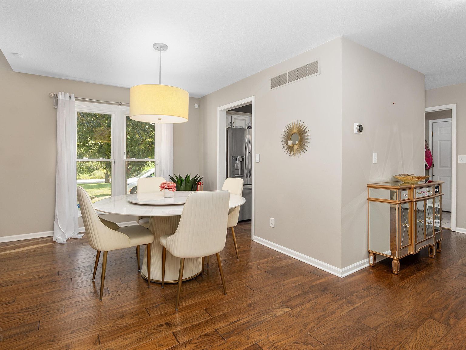 109 Walnut Park Dr Sedalia, MO 65301 - Thumbnail 4