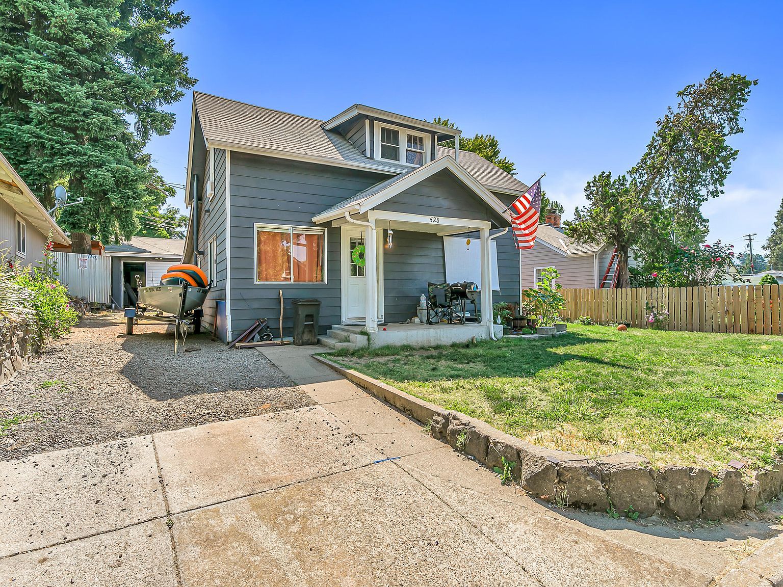 528 Pearl St Medford, OR 97504 - Thumbnail 4