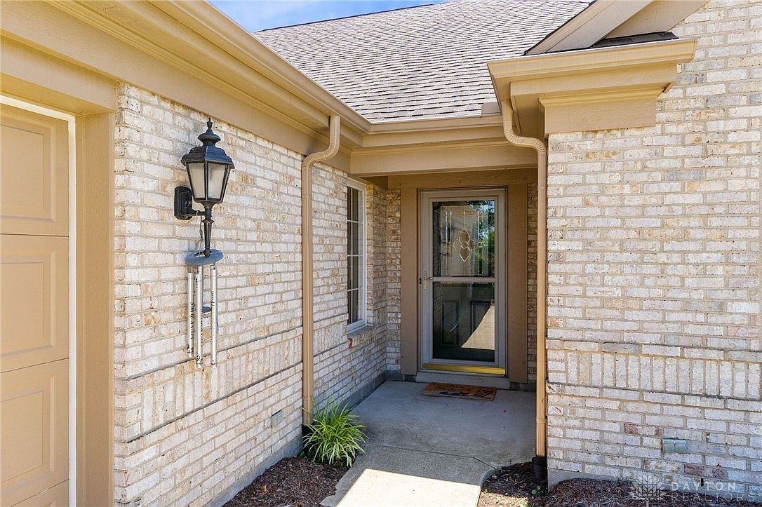 2396 Vienna Pkwy Dayton, OH 45459 - Thumbnail 4