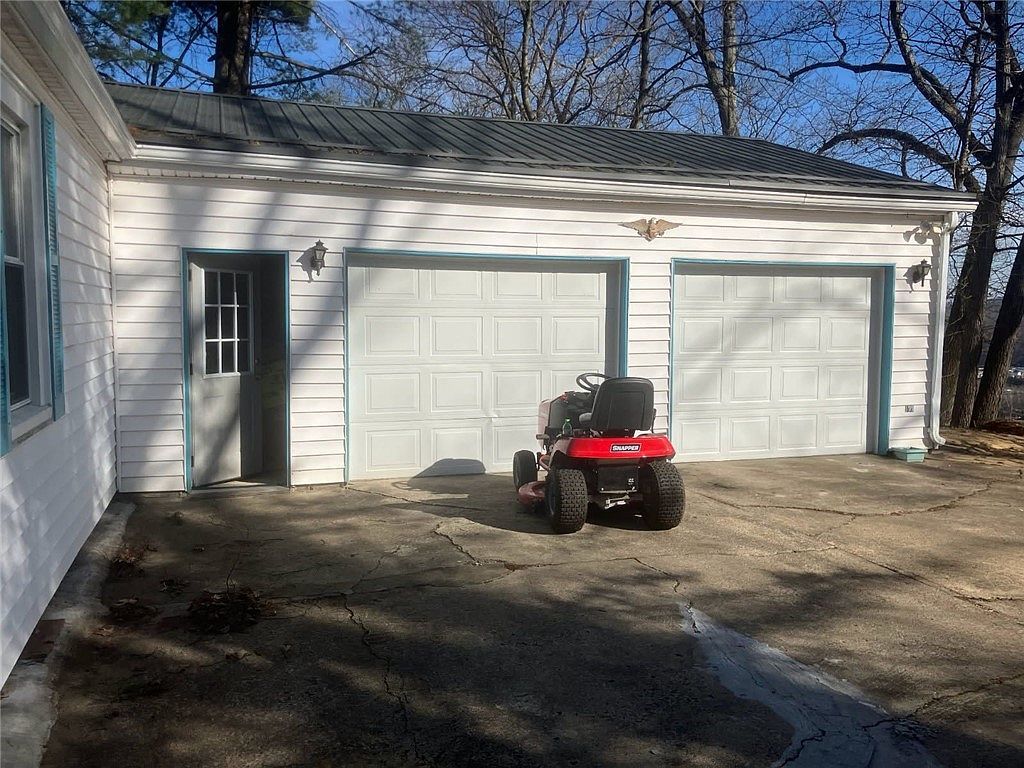 418 Pine Hill Rd W Kittanning, PA 16201 | Single Family