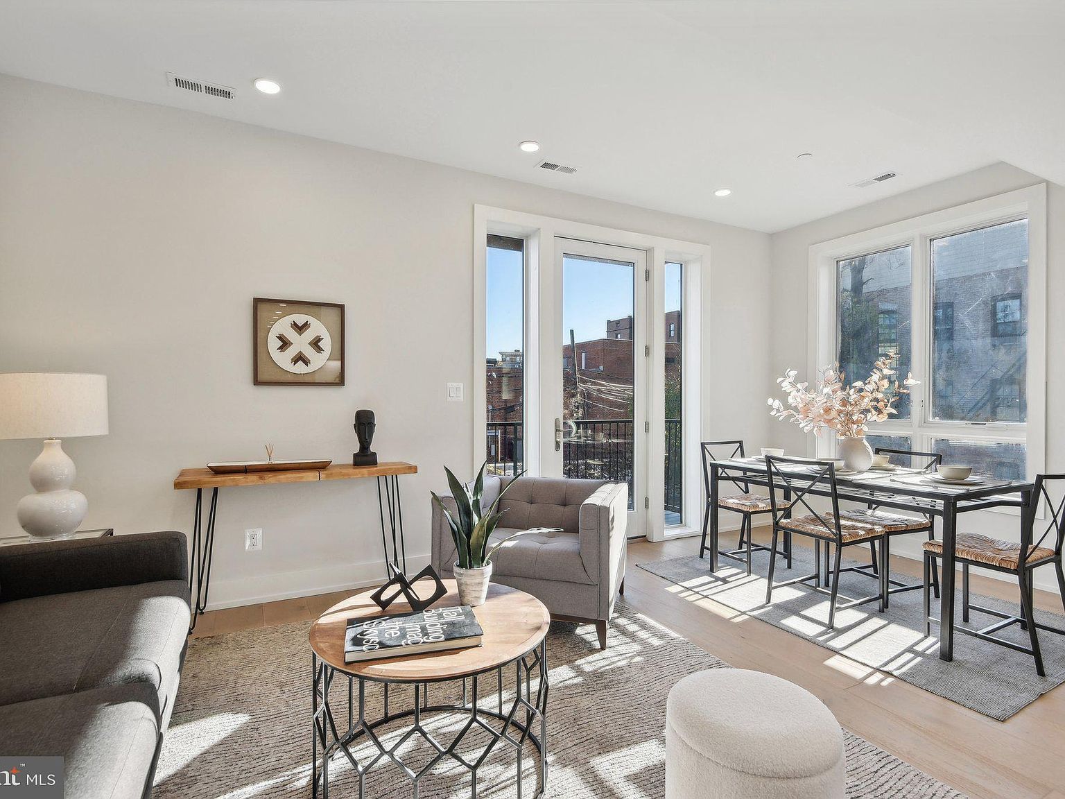 1748 Lanier Pl NW #2 Washington, DC 20009 - Thumbnail 4