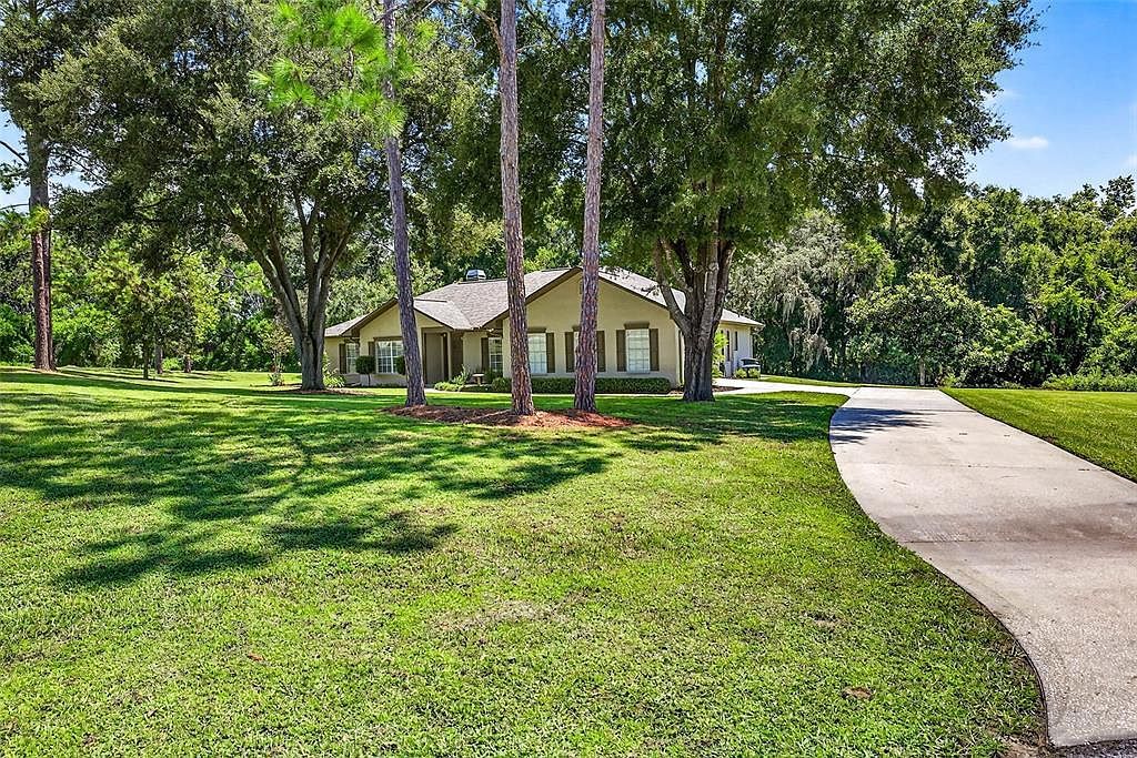 11240 Grandview Dr Dade City, FL 33525 - Thumbnail 4