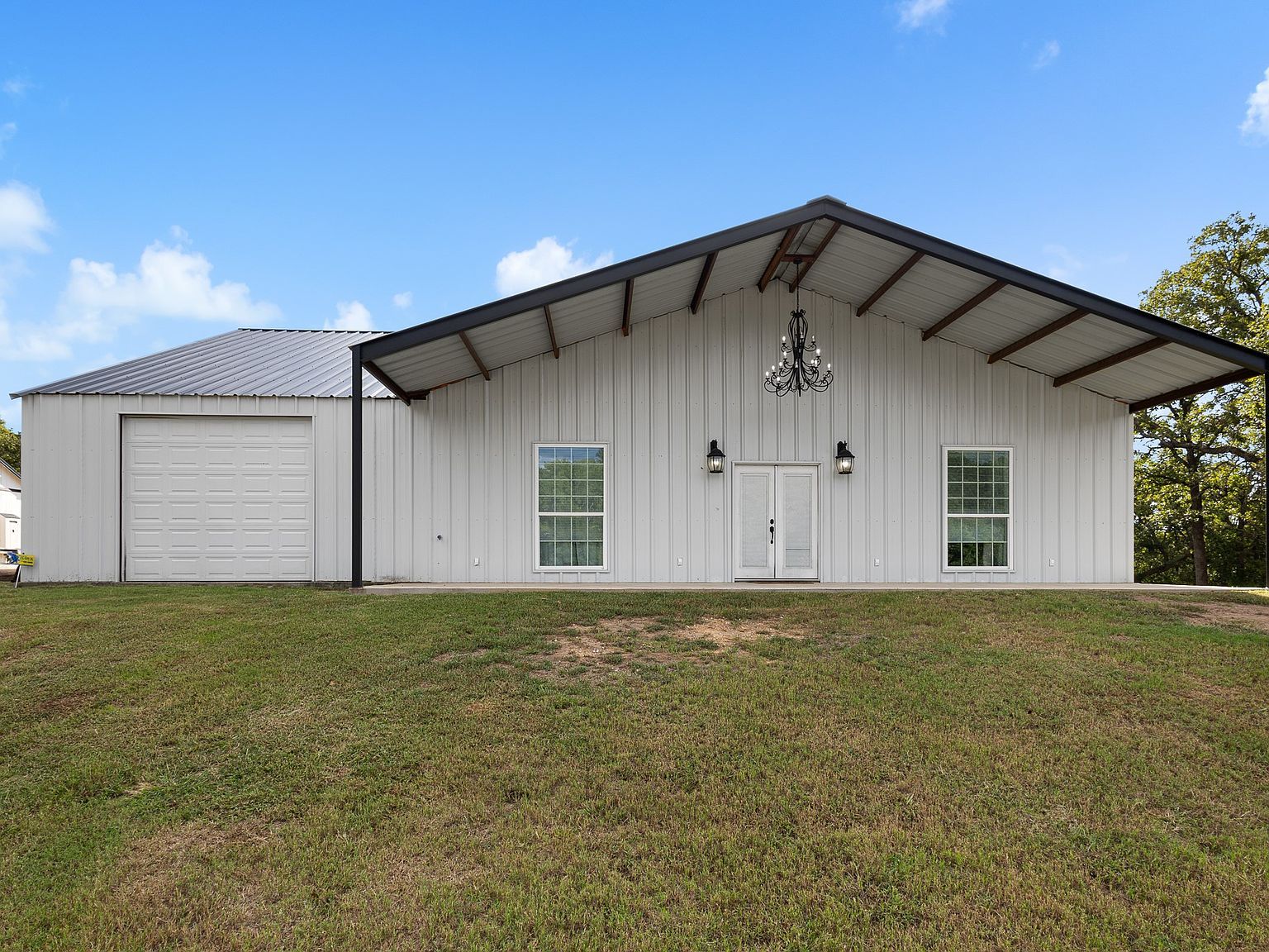 335 Ponderosa St Bowie, TX 76230 - Thumbnail 4