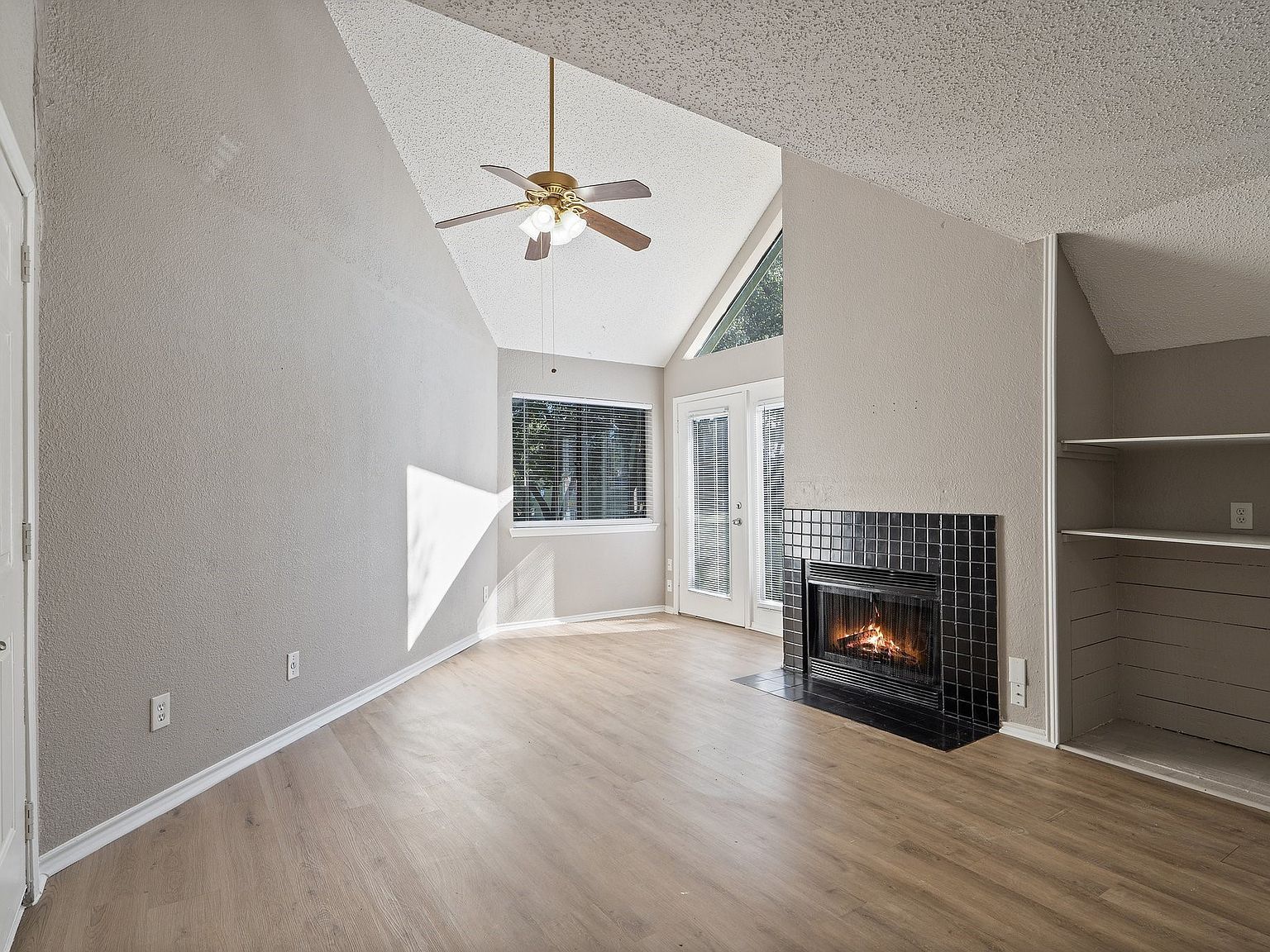 9831 Walnut St #205 Dallas, TX 75243 - Thumbnail 4