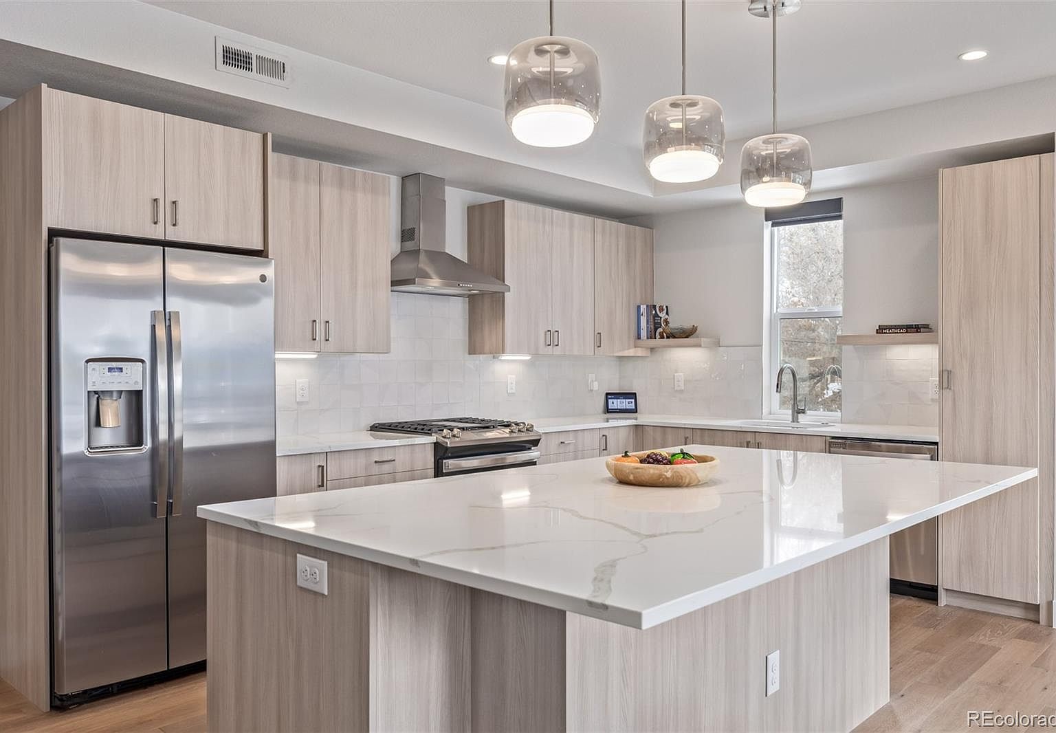 2350 Tremont Pl Unit 13 Denver, CO 80205 - Thumbnail 4