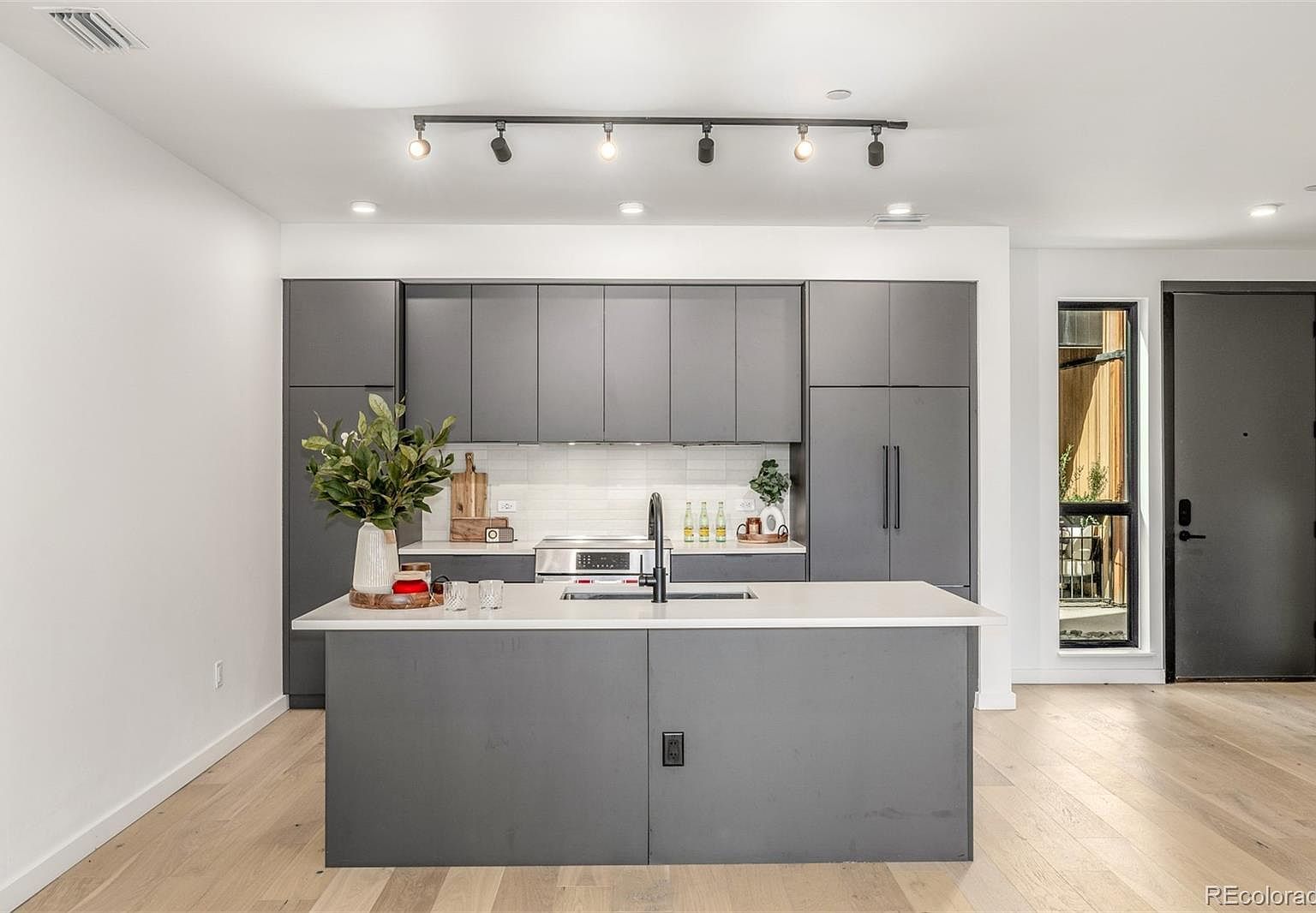 1601 Park Ave #215 Denver, CO 80218 - Thumbnail 4