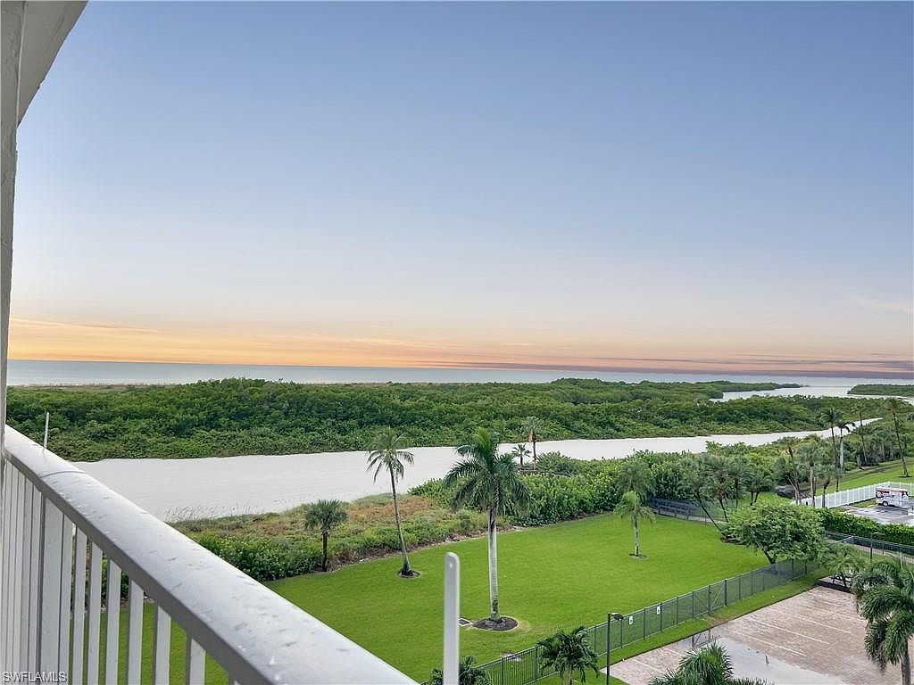 320 Seaview Ct APT 608 Marco Island, FL 34145 - Thumbnail 4