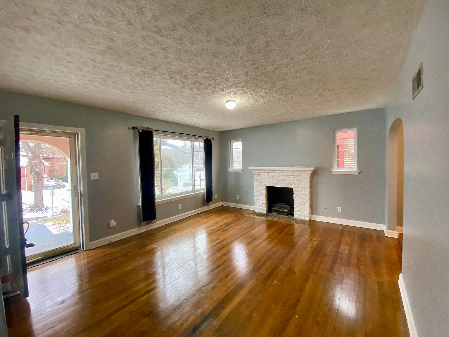 1646 Upland Rd Huntington, WV 25701 - Thumbnail 4