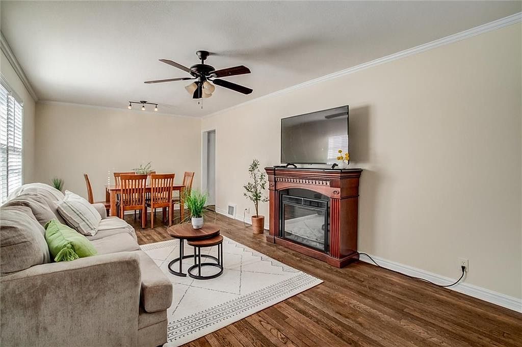 5109 N Garfield Ave Kansas City, MO 64118 - Thumbnail 4