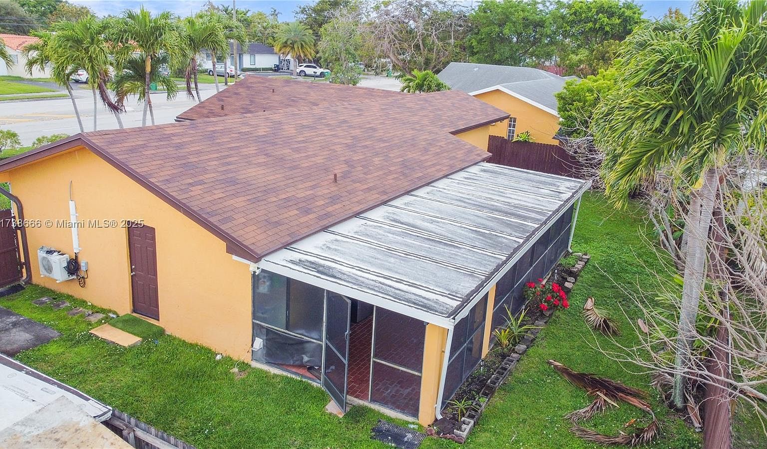 6525 SW 107th Ave Miami, FL 33173 - Thumbnail 4