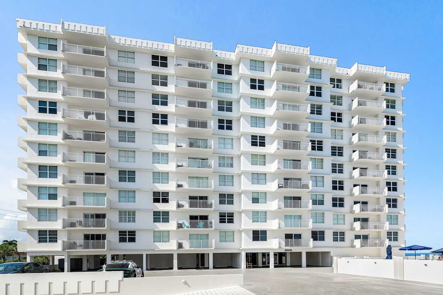 4505 S Ocean Blvd, Highland Beach, FL, USA, 33487  | Condominium