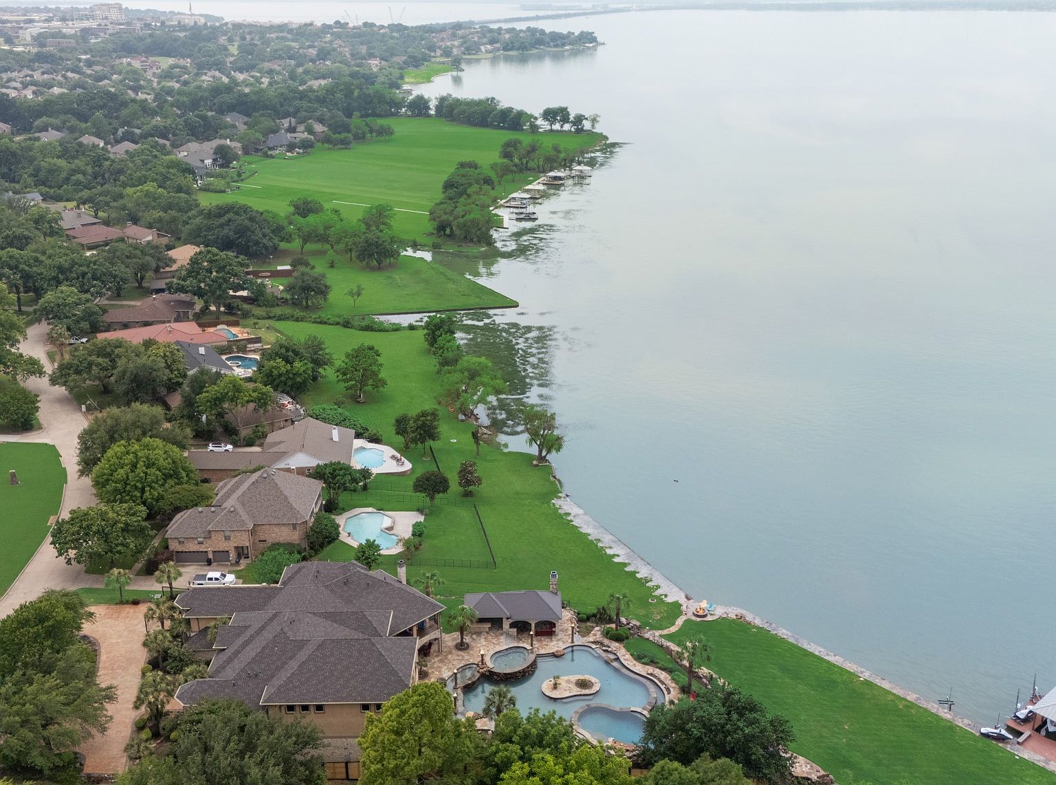 1612 S Lakeshore Dr Rockwall, TX 75087 | Single Family