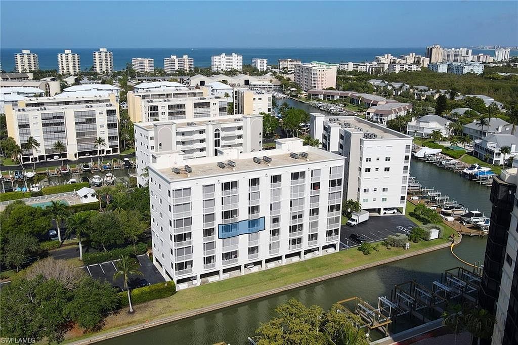 4331 Bay Beach Ln APT 353 Fort Myers Beach, FL 33931 | Condominium