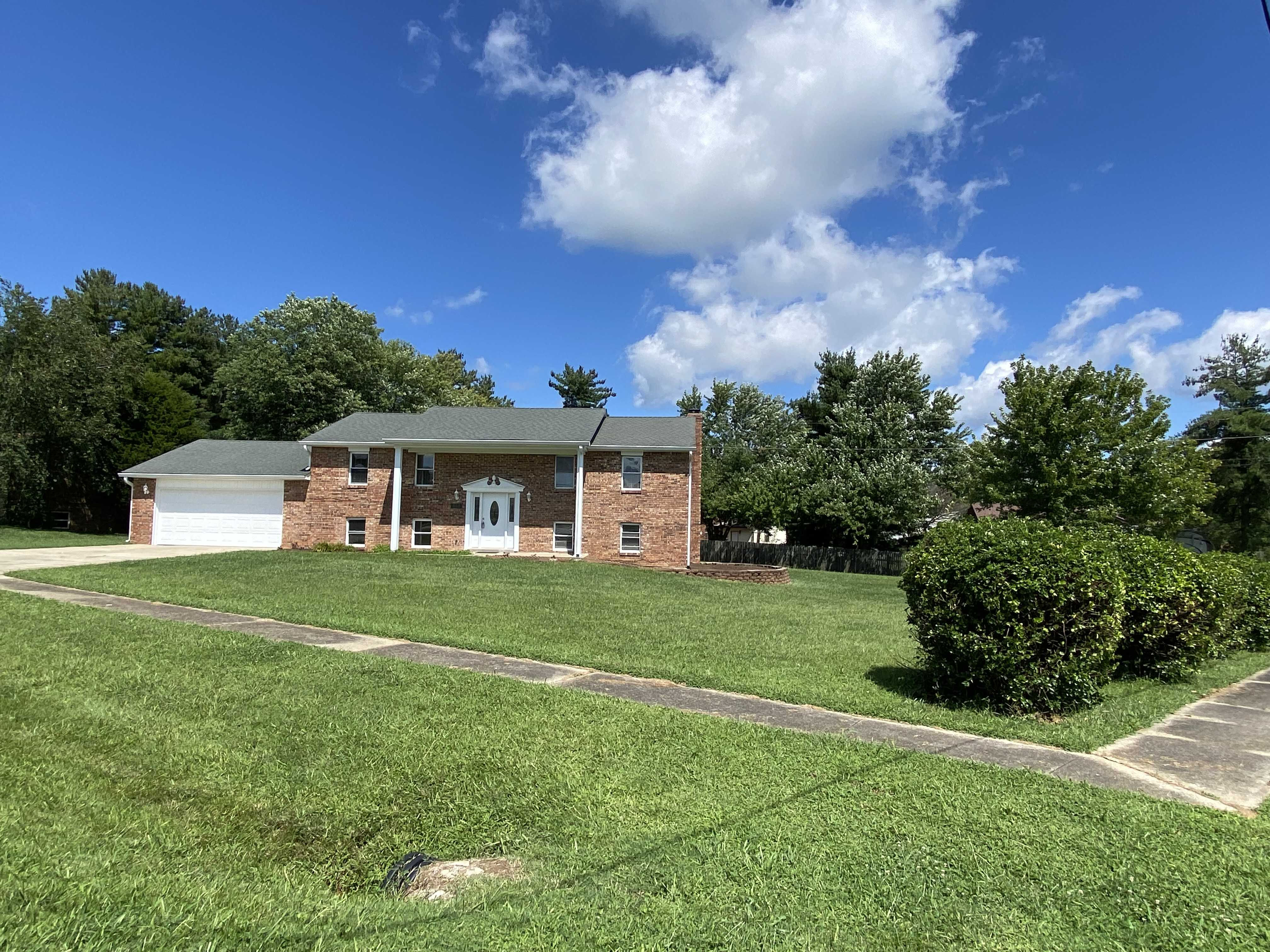 862 South Atcher Street, Radcliff, KY, USA, 40160 | Single Family