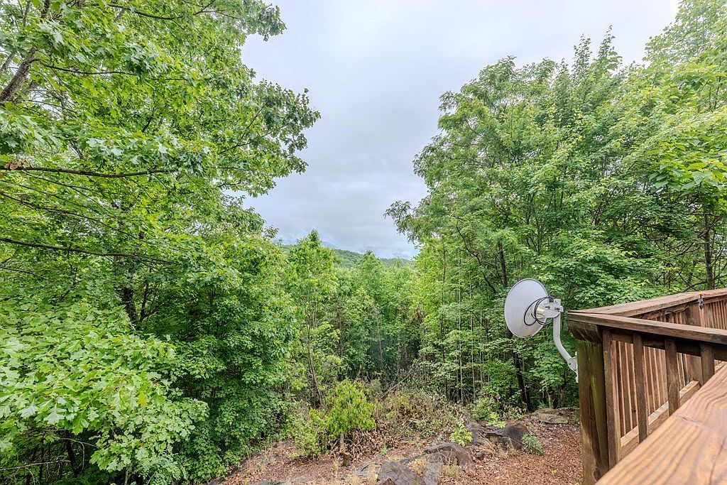 325 Edith Ln Bryson City, NC 28713  | Single Family