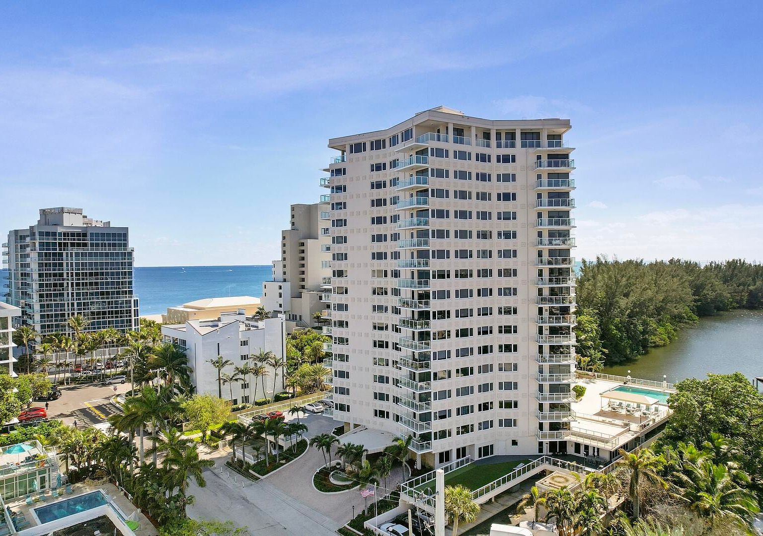 3000 Holiday Dr APT 306 Fort Lauderdale, FL 33316  | Condominium