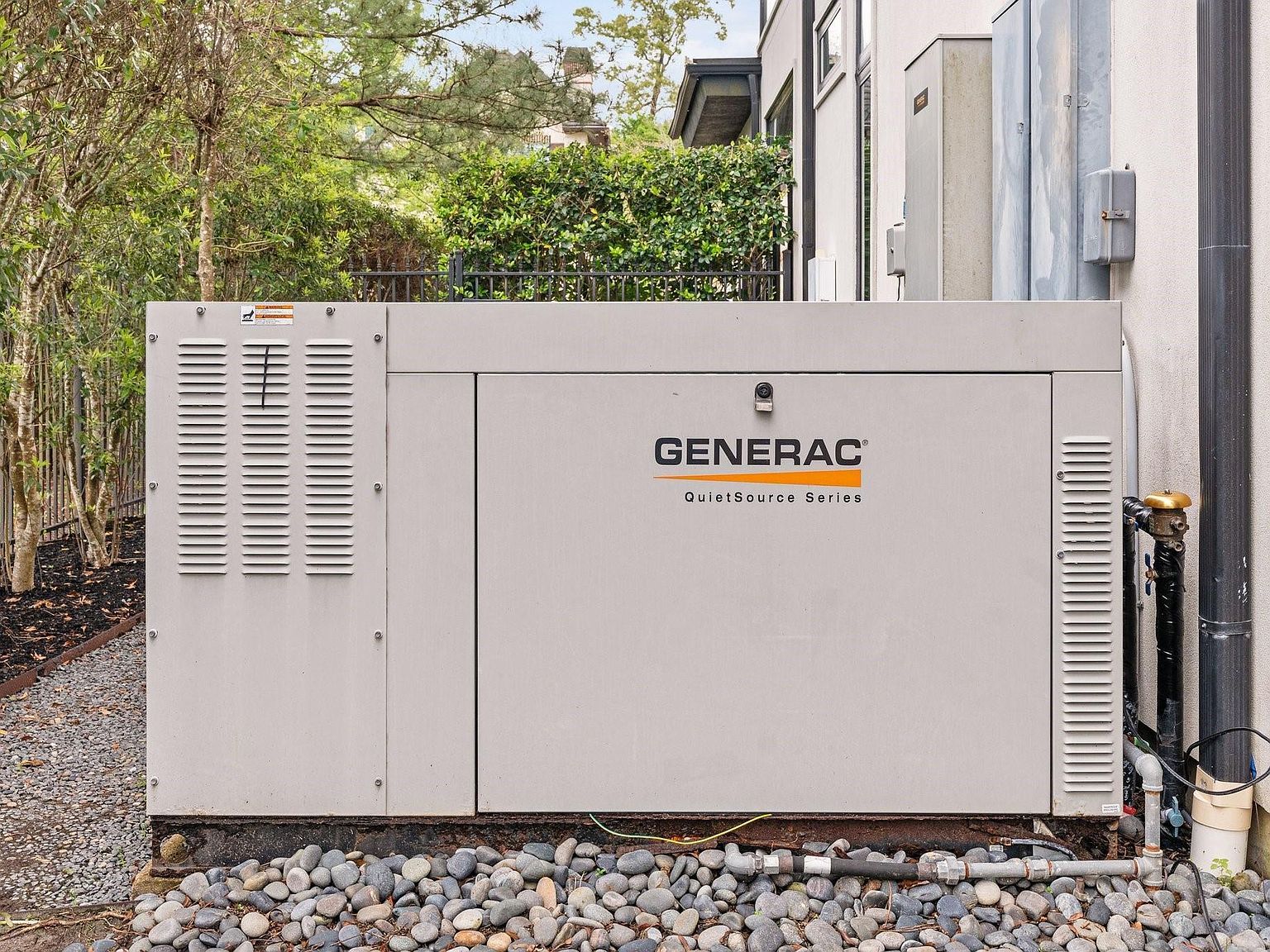 18 Pronghorn Pl Spring, TX 77389  | Single Family