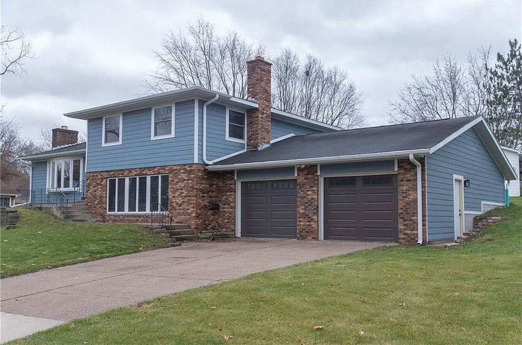 3503 W Country Club Ln Altoona, WI 54720  | Single Family