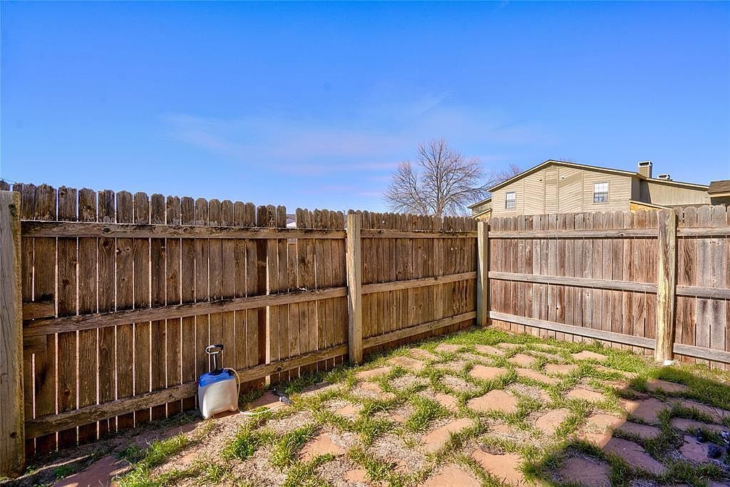 14329 N Pennsylvania Ave #35D Oklahoma City, OK 73134  | Condominium