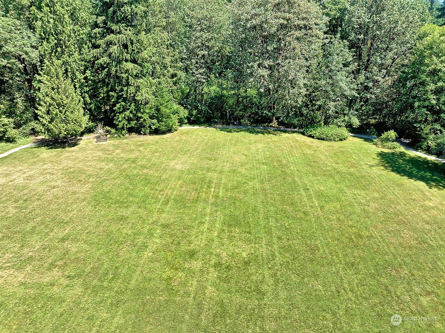 15601 258th Pl SE Issaquah, WA 98027  | Single Family