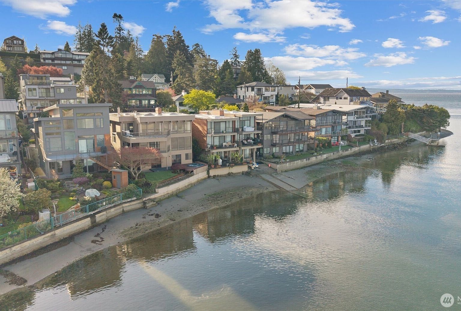 5622 39th Ave W Seattle, WA 98199  | Single Family