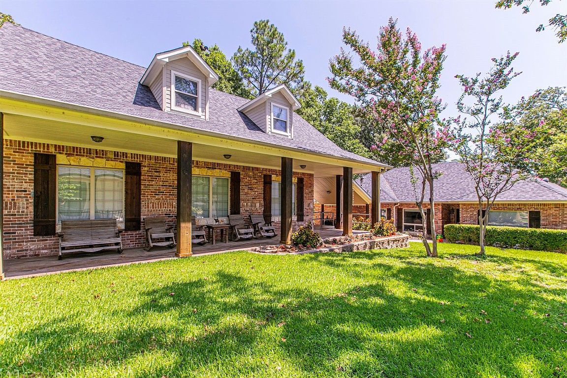 211 N Beverly Dr Malakoff, TX 75148  | Single Family