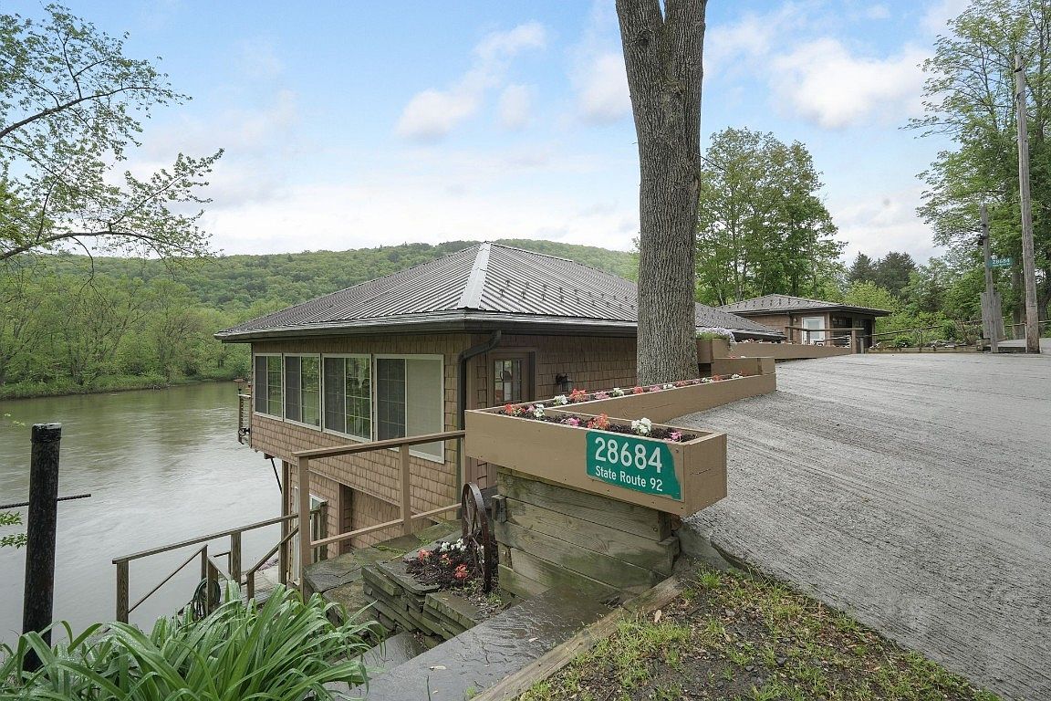 28684 State Route 92 Susquehanna, PA 18847  | Single Family