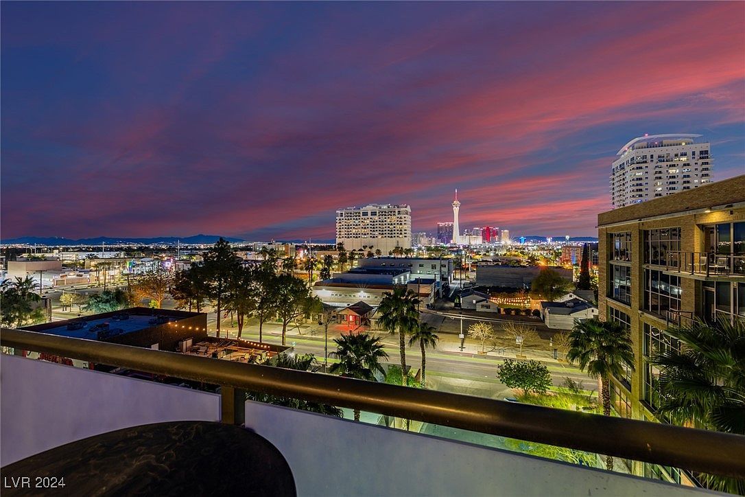353 E Bonneville Ave UNIT 632 Las Vegas, NV 89101  | Condominium