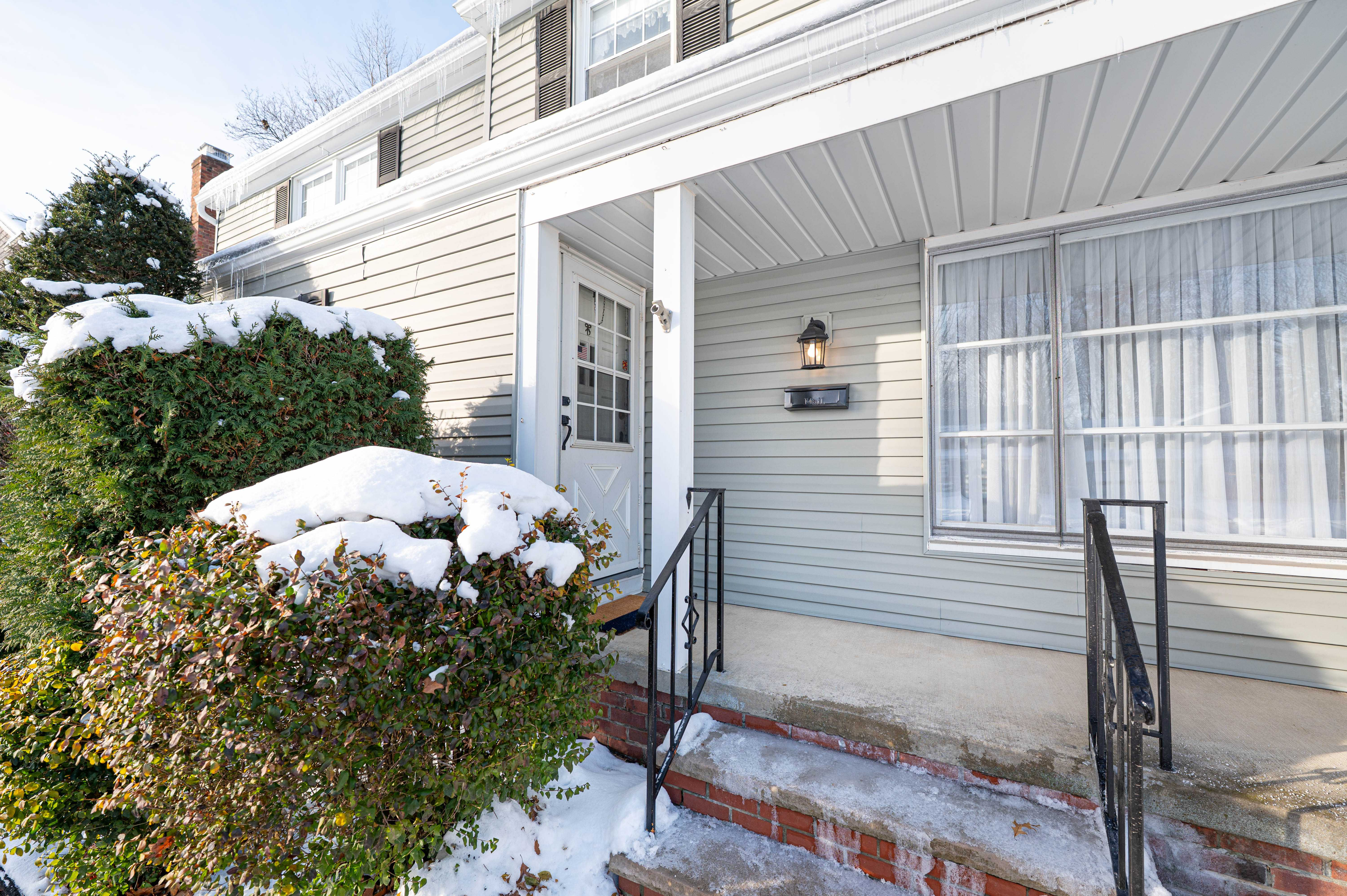 1120 Croyden Road, Lyndhurst, OH, USA, 44124 - Thumbnail 3