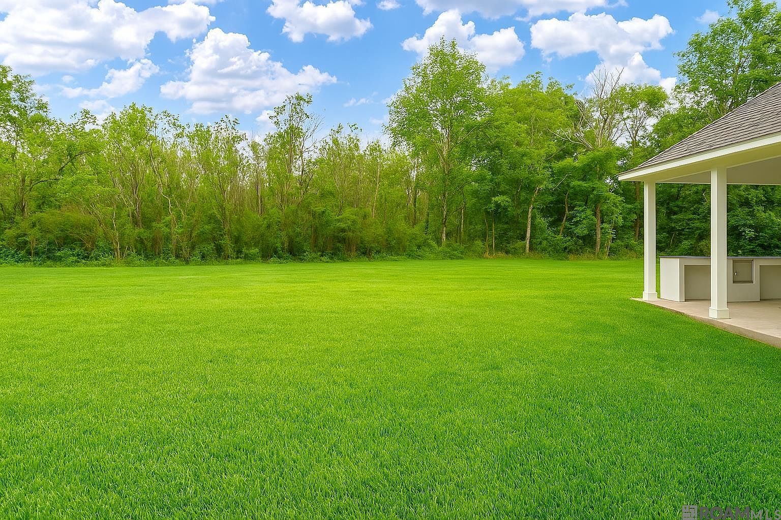 1033 W Worthey St Gonzales, LA 70737  | Single Family