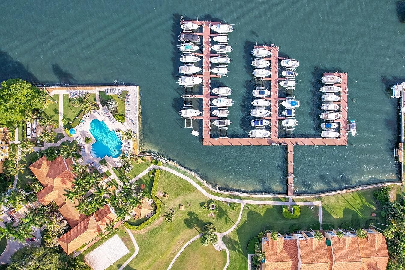 140 Yacht Club Way APT 109 Hypoluxo, FL 33462  | New build