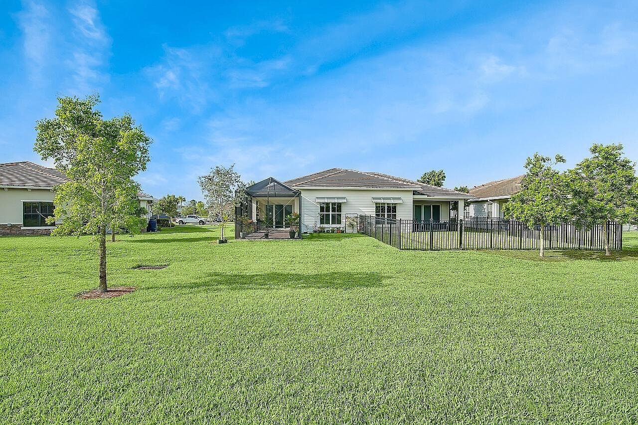 19567 Weathervane Way Loxahatchee, FL 33470 | Single Family